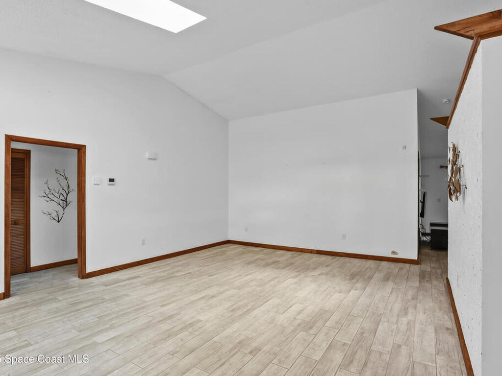 1747 Clover Circle, Melbourne, FL 32935