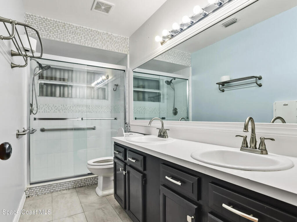 1747 Clover Circle, Melbourne, FL 32935