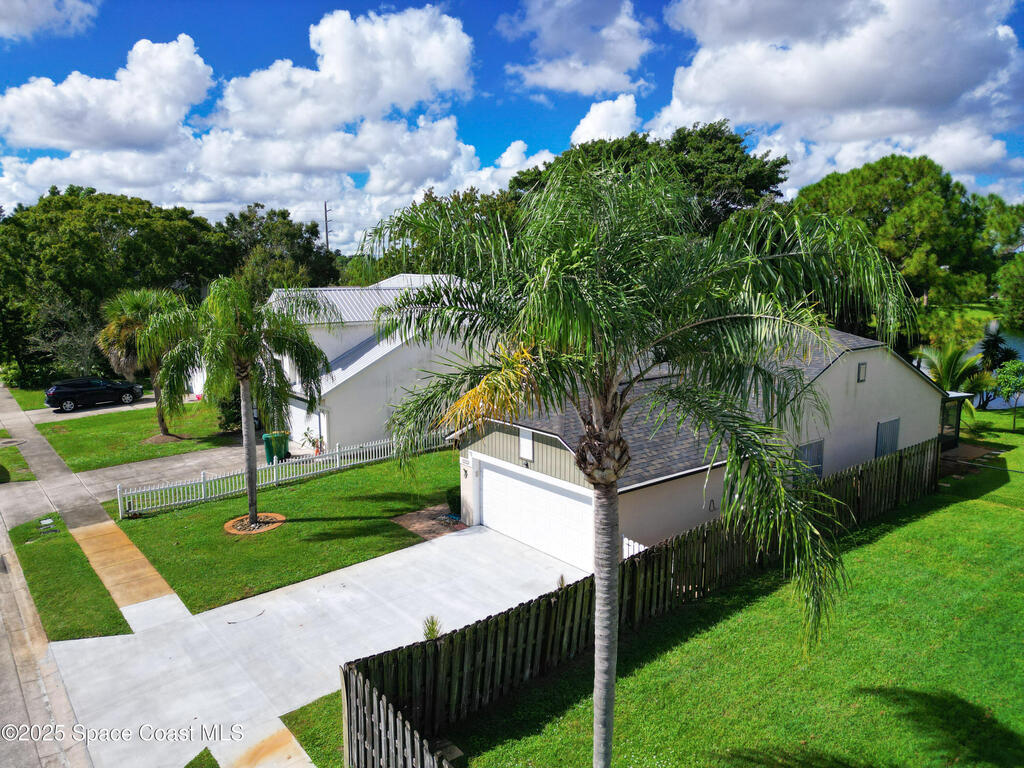 1747 Clover Circle, Melbourne, FL 32935