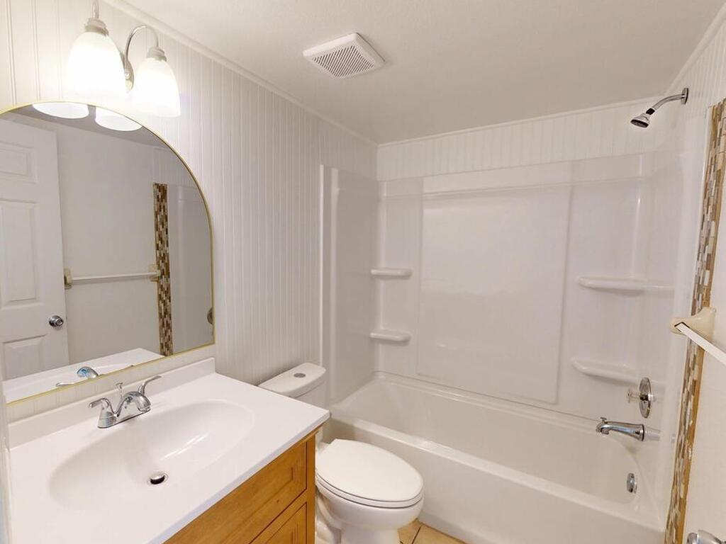 1515 Huntington Lane, Rockledge, FL 32955