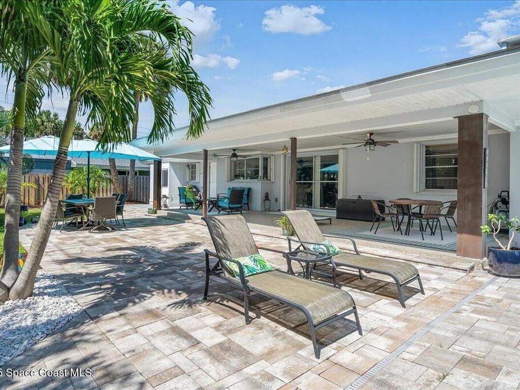 585 Bahama Drive, Indialantic, FL 32903