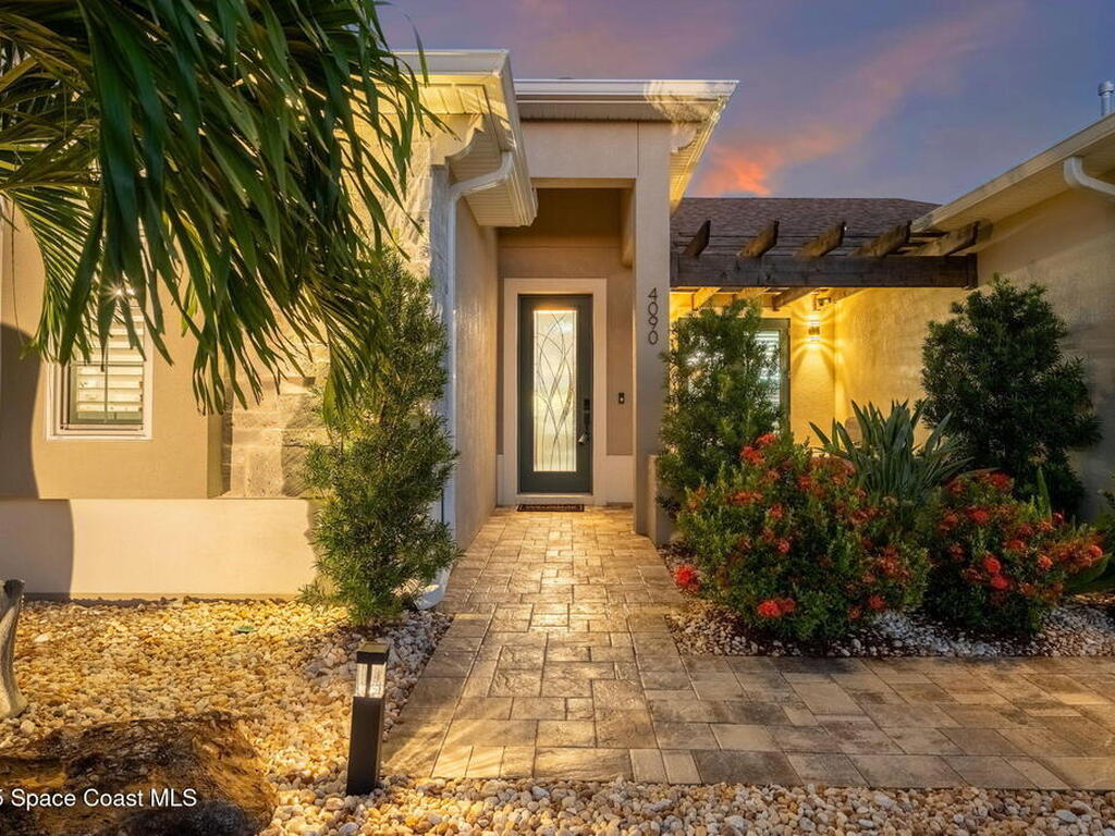 4090 Negal Circle, Melbourne, FL 32901