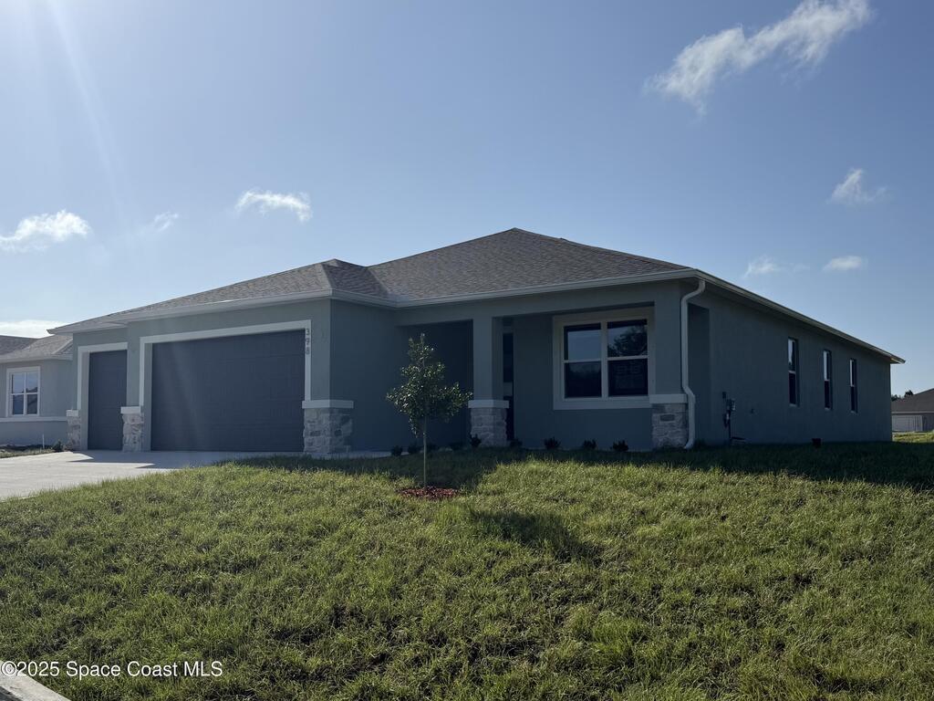 398 Gamrott Street, Palm Bay, FL 32908