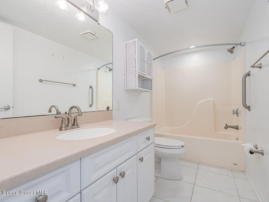 1410 Huntington Lane, Rockledge, FL 32955