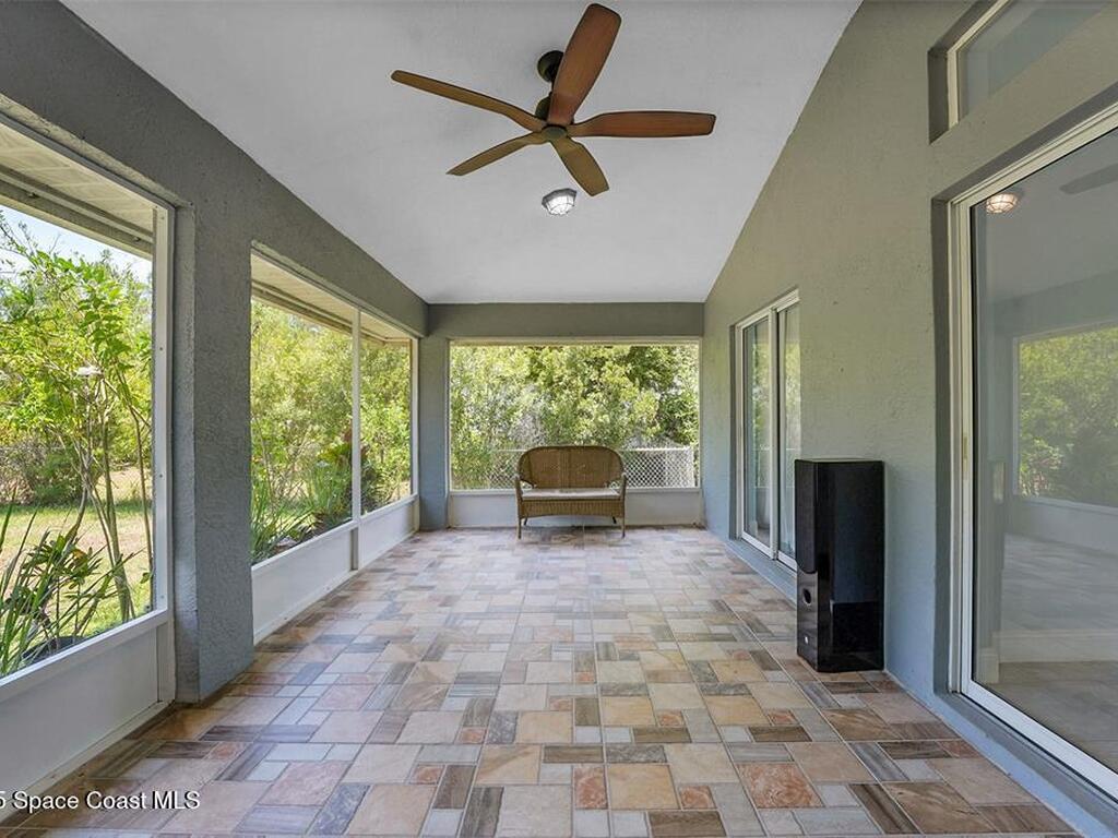 6107 NW Gause Avenue, Port St. Lucie, FL 34986