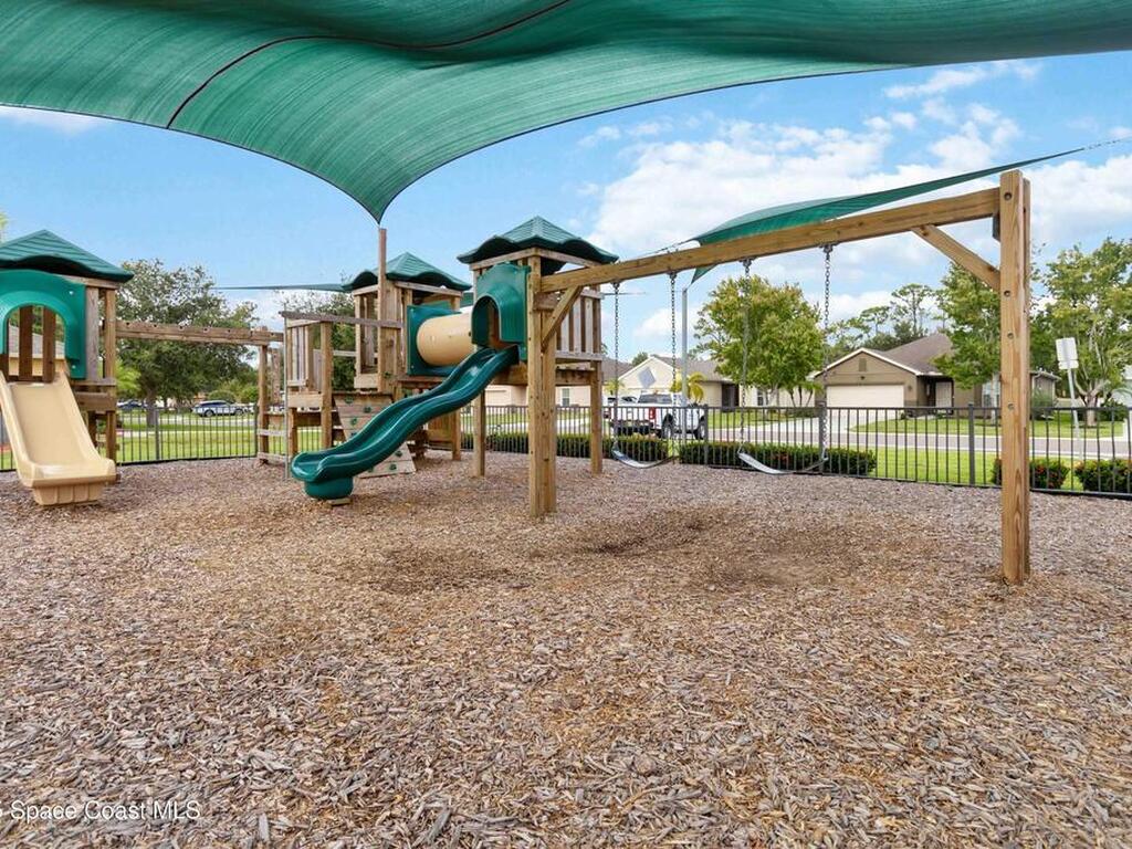 377 Wishing Well Circle, Palm Bay, FL 32908