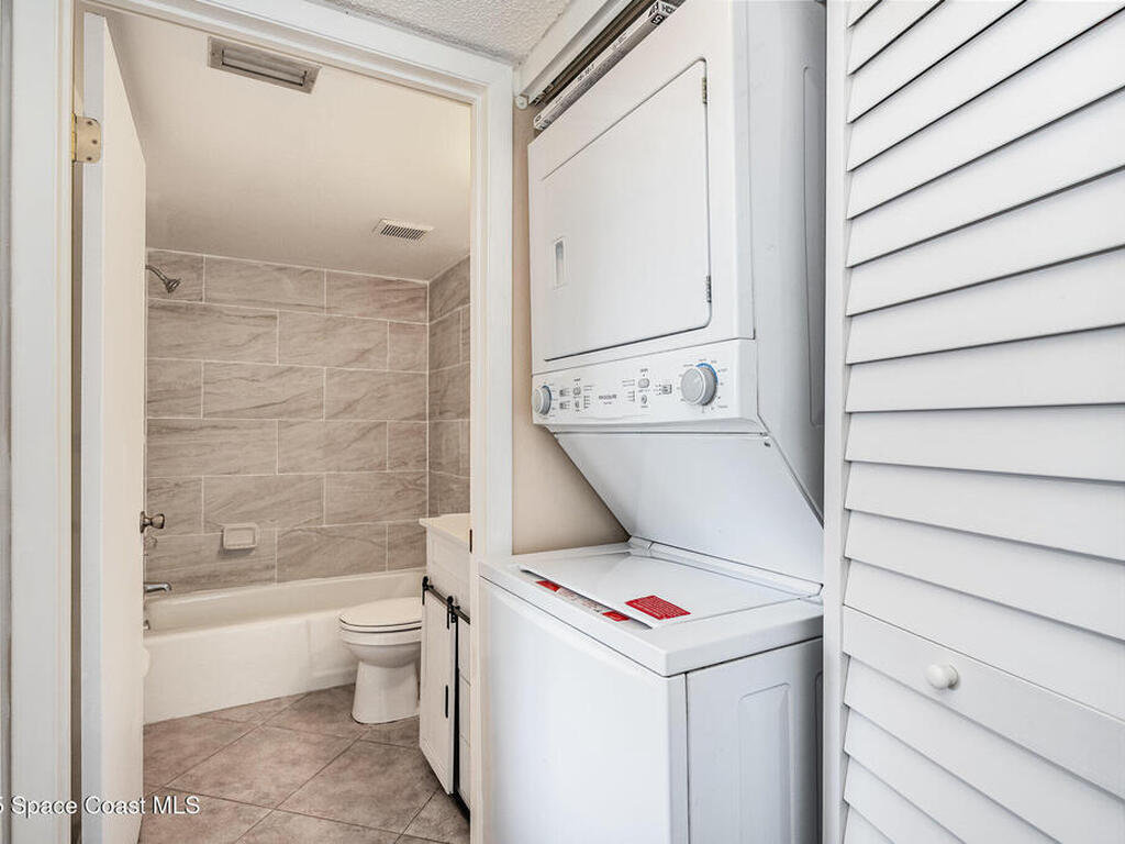 205 Palmetto Avenue, Merritt Island, FL 32953