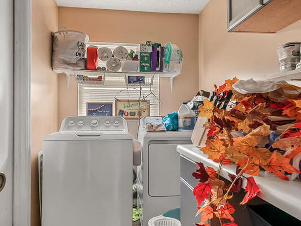 823 Hunters Creek Drive, Melbourne, FL 32904