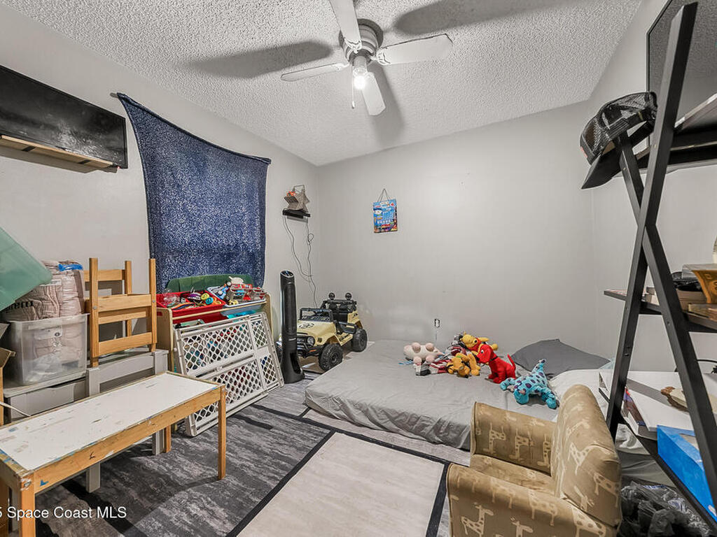 823 Hunters Creek Drive, Melbourne, FL 32904