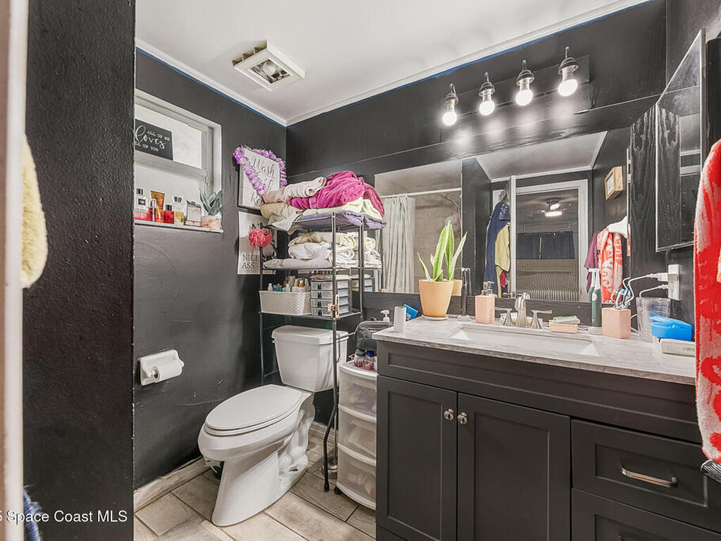 823 Hunters Creek Drive, Melbourne, FL 32904