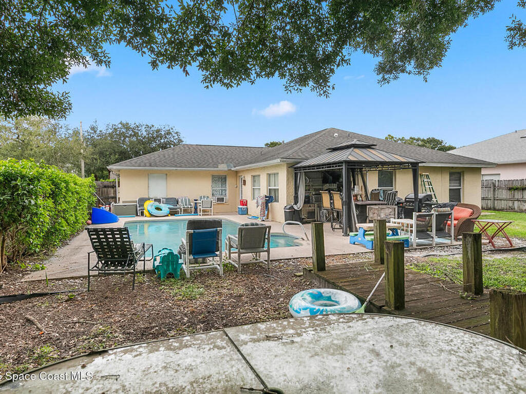 823 Hunters Creek Drive, Melbourne, FL 32904