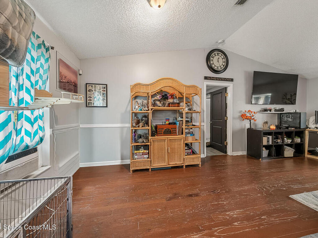 823 Hunters Creek Drive, Melbourne, FL 32904