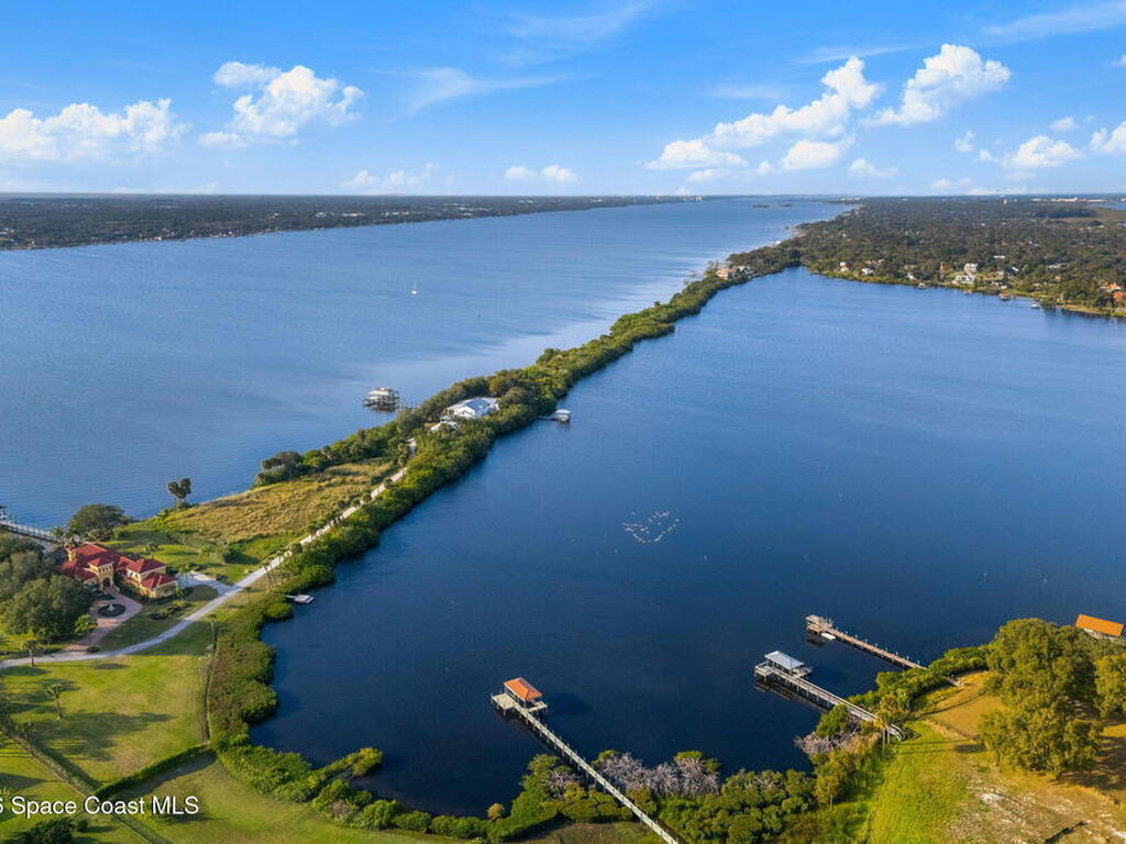 190 Stewart Drive, Merritt Island, FL 32952