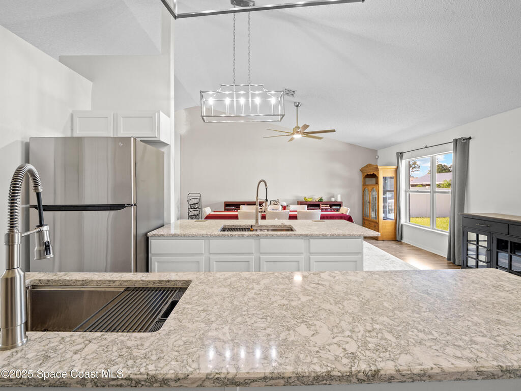 940 Jupiter Boulevard, Palm Bay, FL 32907