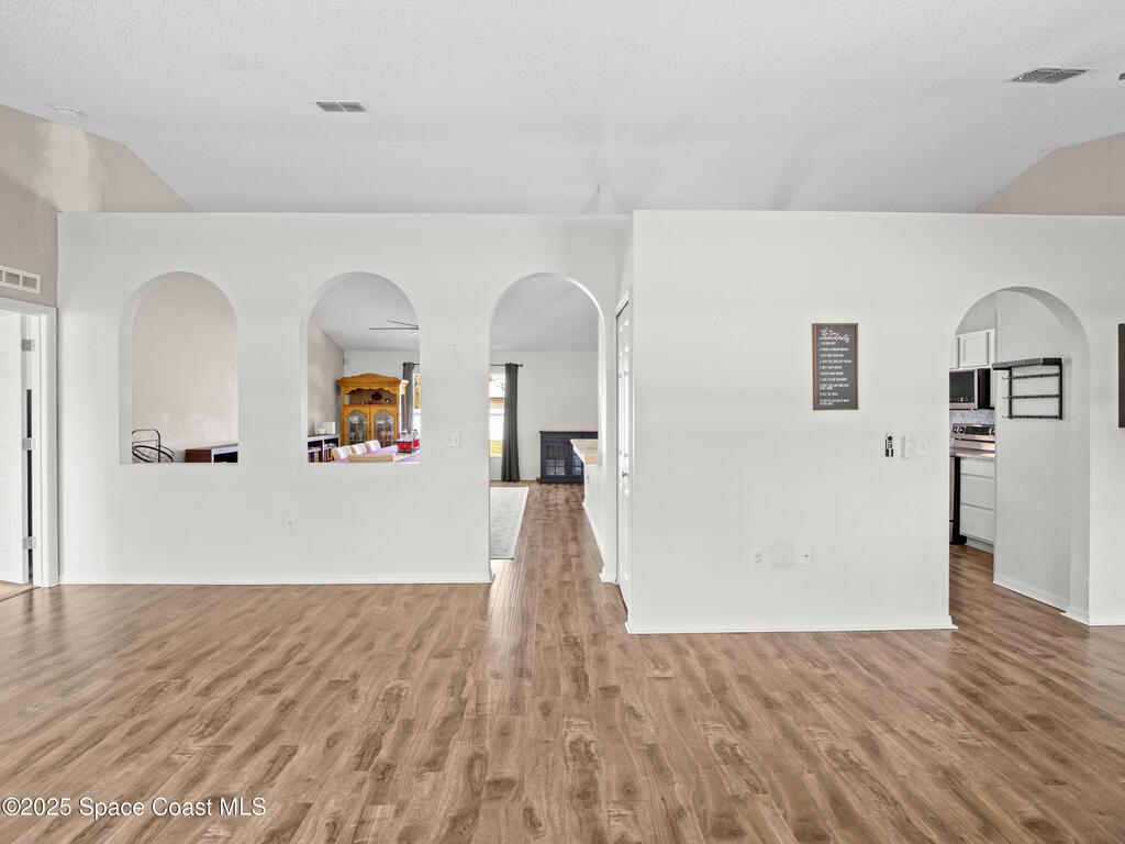 940 Jupiter Boulevard, Palm Bay, FL 32907