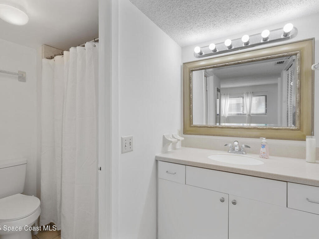 1145 N Shannon Avenue, Indialantic, FL 32903