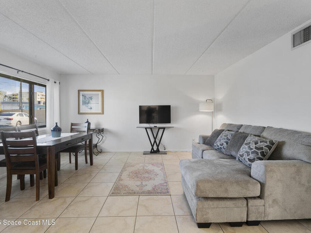 1145 N Shannon Avenue, Indialantic, FL 32903