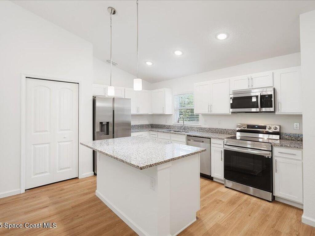 541 Elizabeth Street, Palm Bay, FL 32909