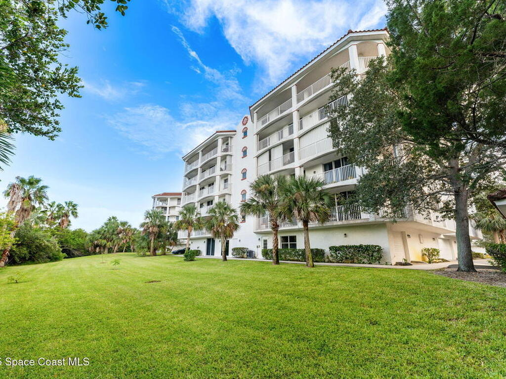 800 Del Rio Way, Merritt Island, FL 32953