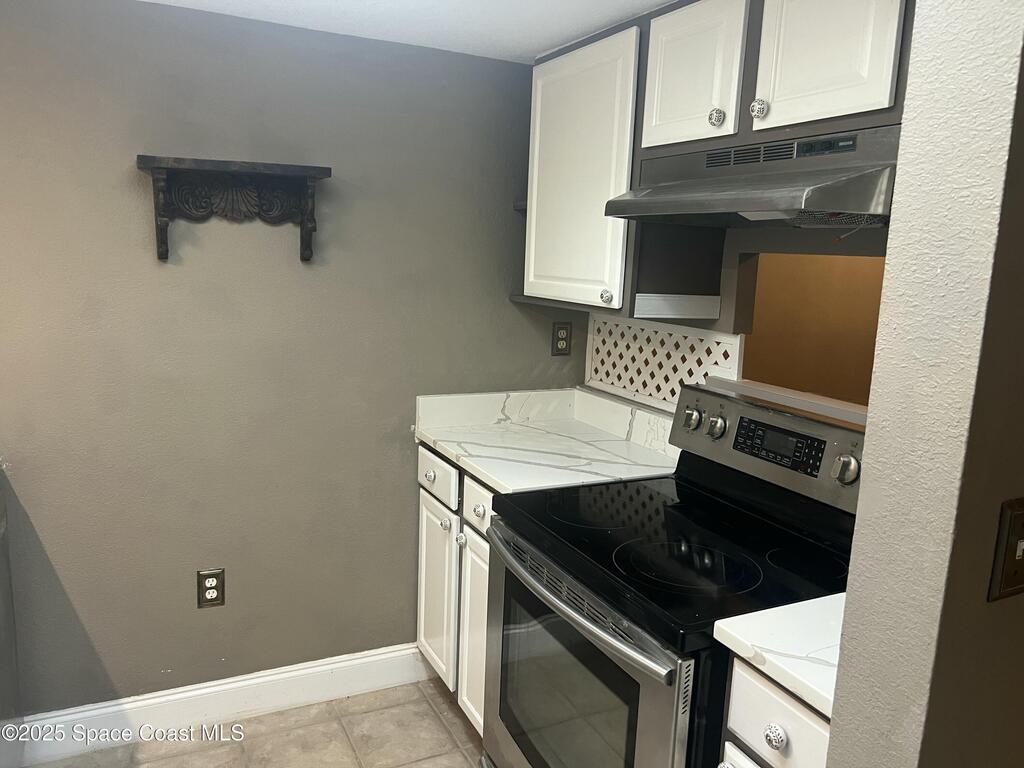 203 Bristol Lane, Melbourne, FL 32935