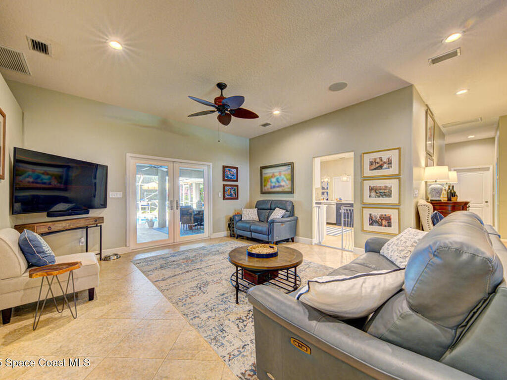 3950 Postridge Trail, Melbourne, FL 32934