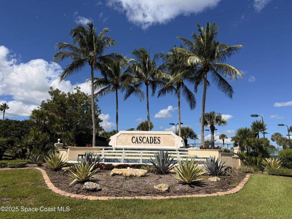 633 NW Whitfield Way, Port St. Lucie, FL 34986