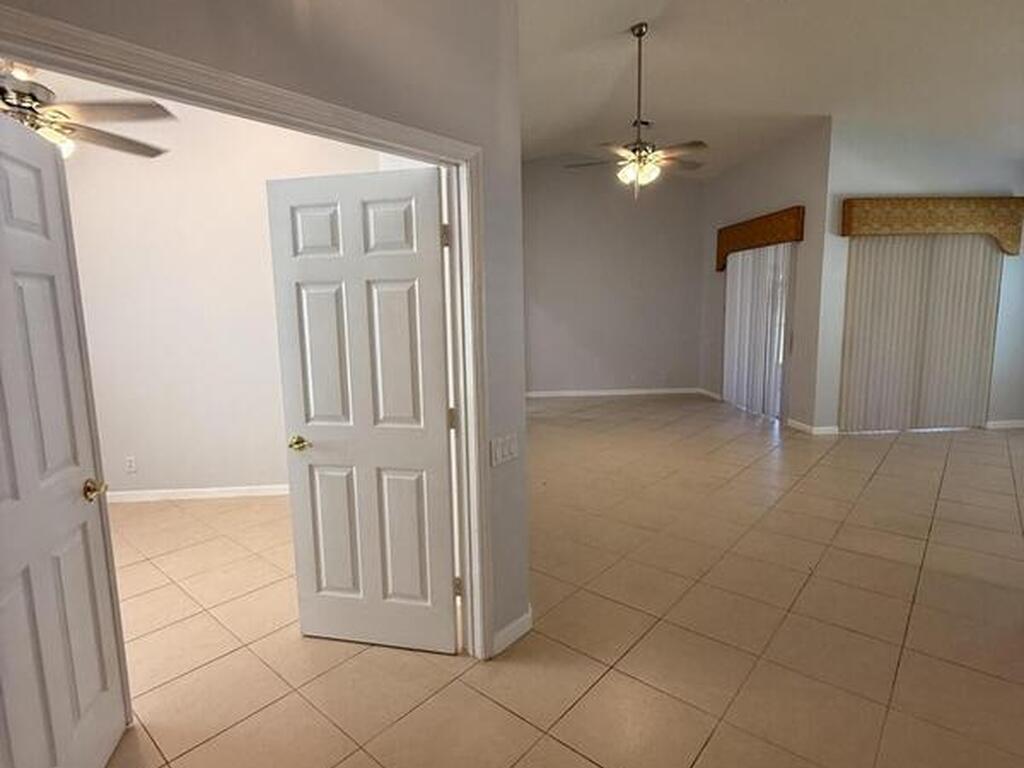 633 NW Whitfield Way, Port St. Lucie, FL 34986