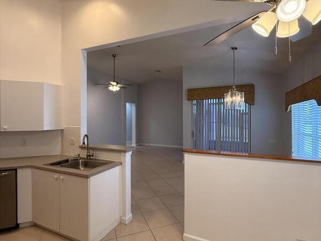 633 NW Whitfield Way, Port St. Lucie, FL 34986