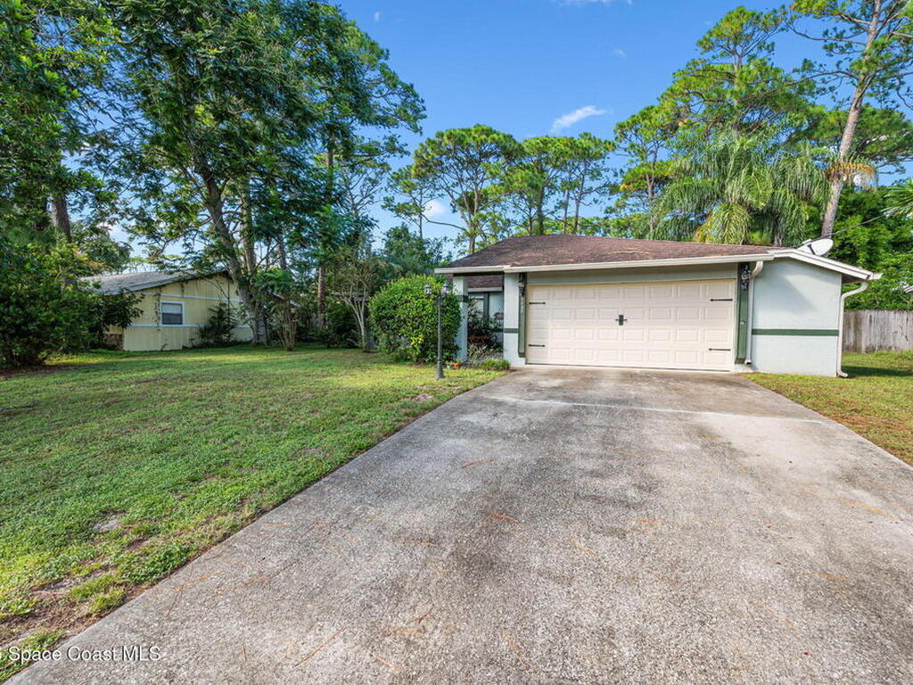 5220 Holden Road, Cocoa, FL 32927