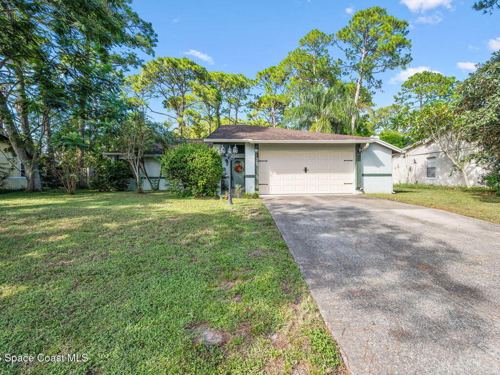 5220 Holden Road, Cocoa, FL 32927