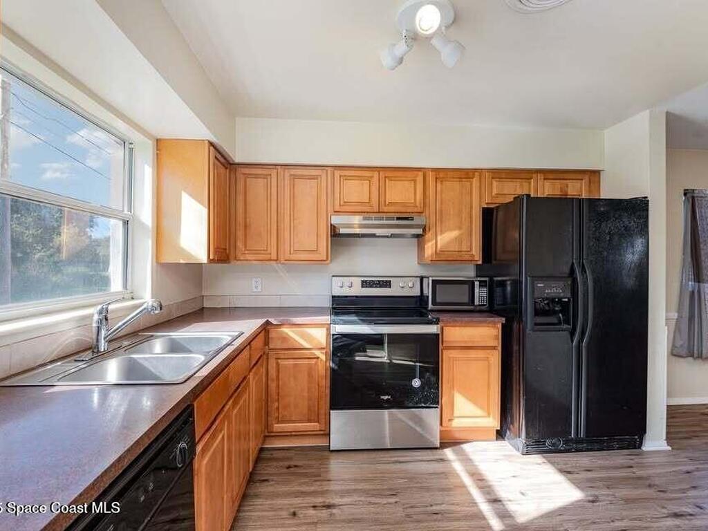 2425 Heritage Drive, Titusville, FL 32780