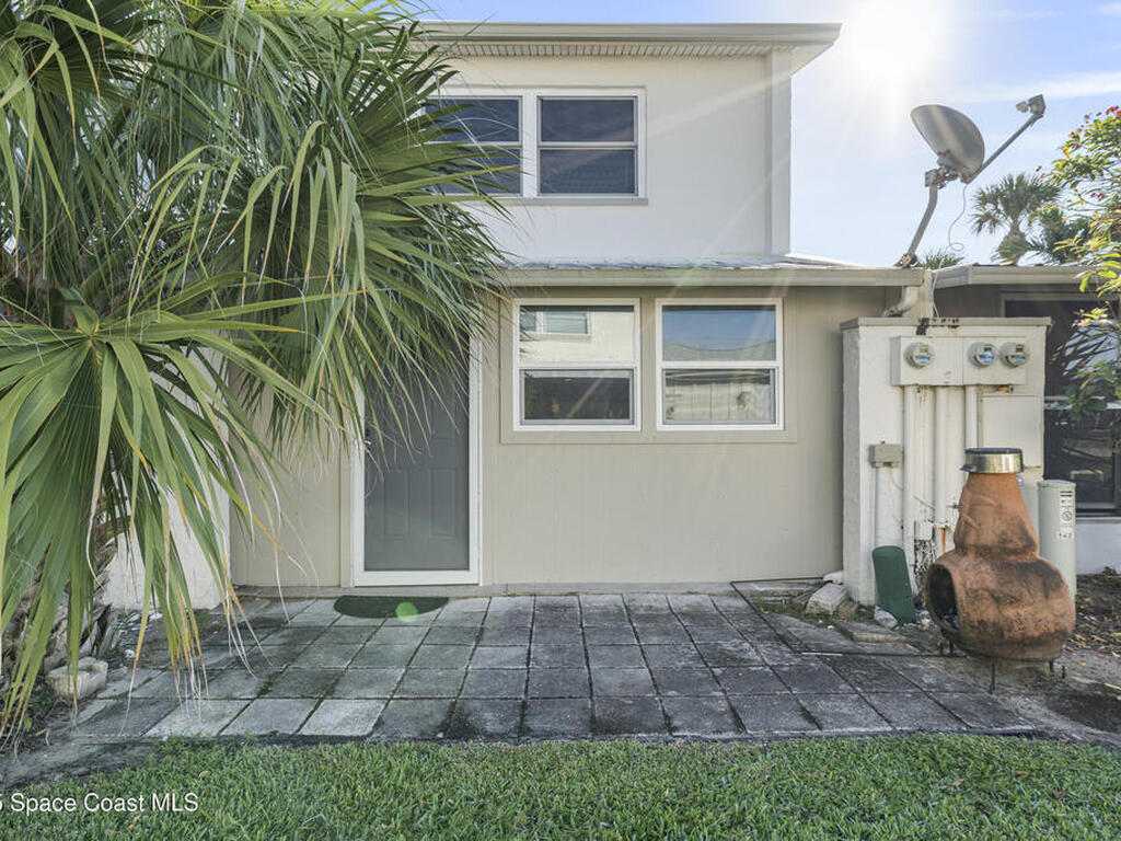 142 Palmetto Avenue, Indialantic, FL 32903