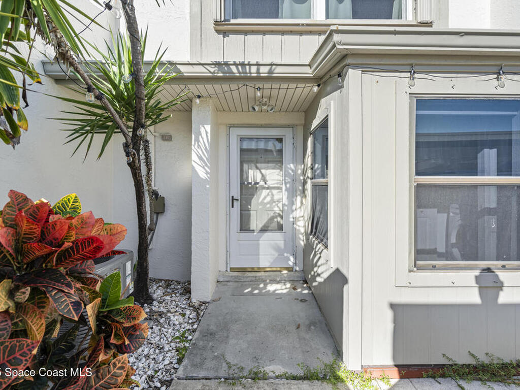 142 Palmetto Avenue, Indialantic, FL 32903