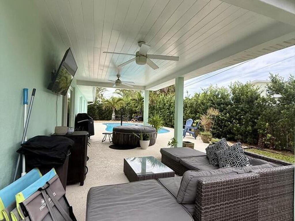 537 Royal Palm Boulevard, Satellite Beach, FL 32937