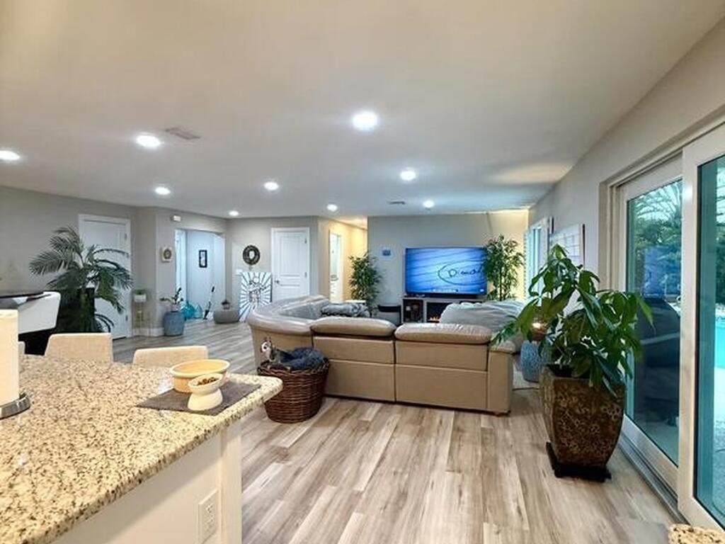 537 Royal Palm Boulevard, Satellite Beach, FL 32937