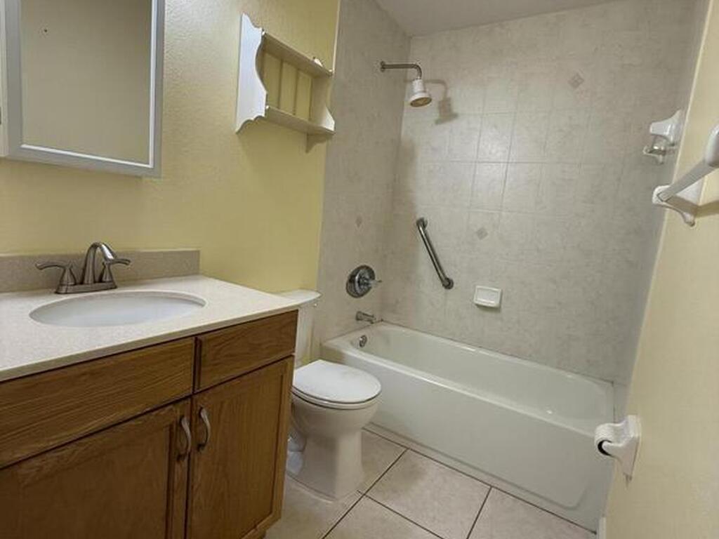 2613 S Park Avenue, Titusville, FL 32780