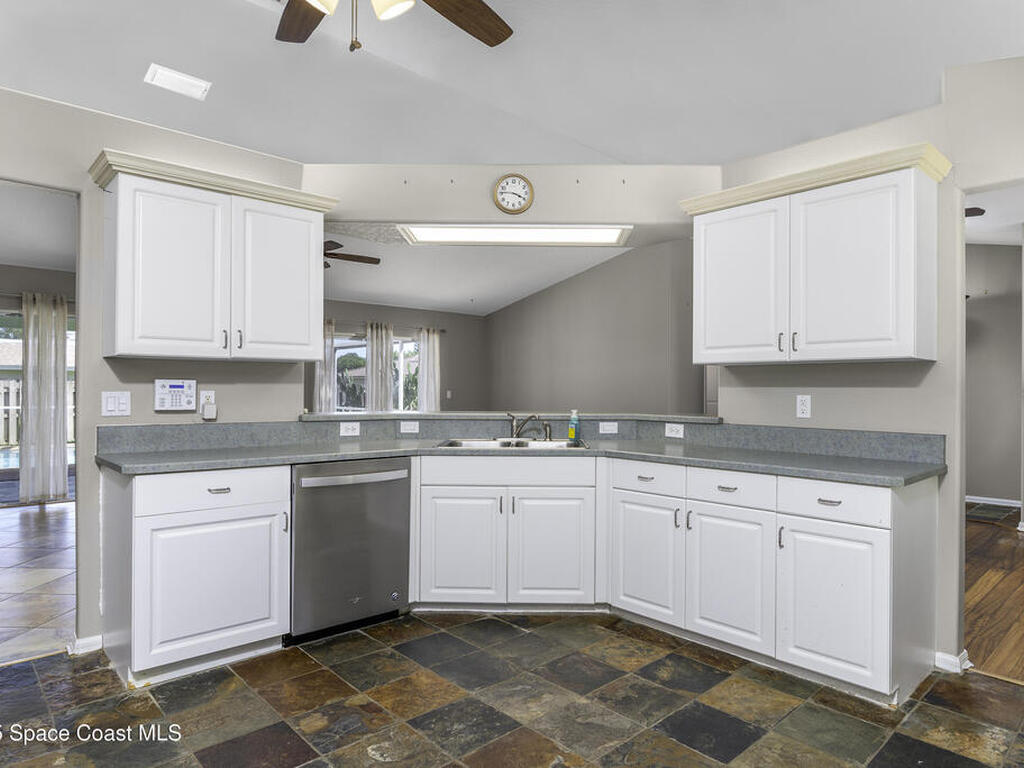 3083 Forest Creek Drive, Melbourne, FL 32901