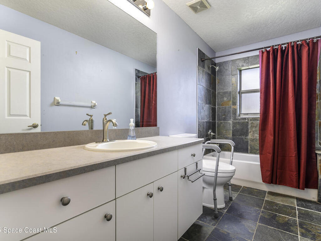 3083 Forest Creek Drive, Melbourne, FL 32901