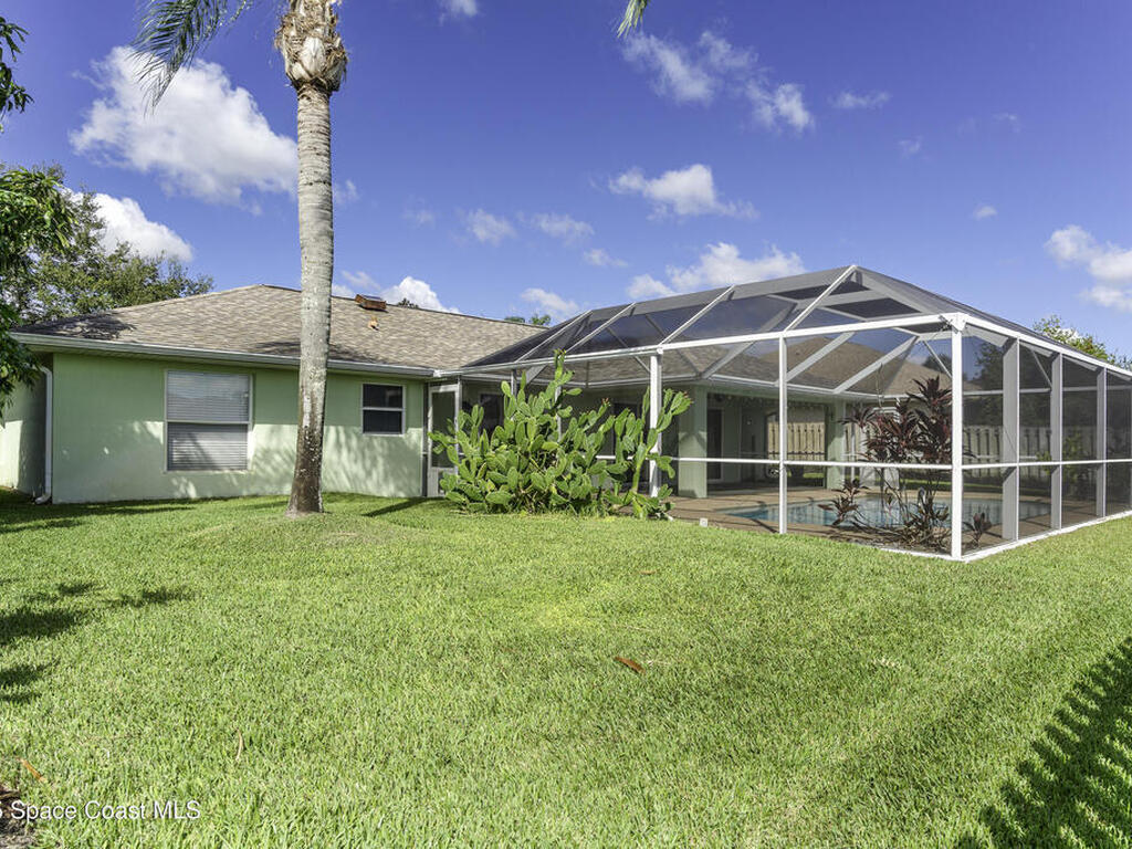 3083 Forest Creek Drive, Melbourne, FL 32901