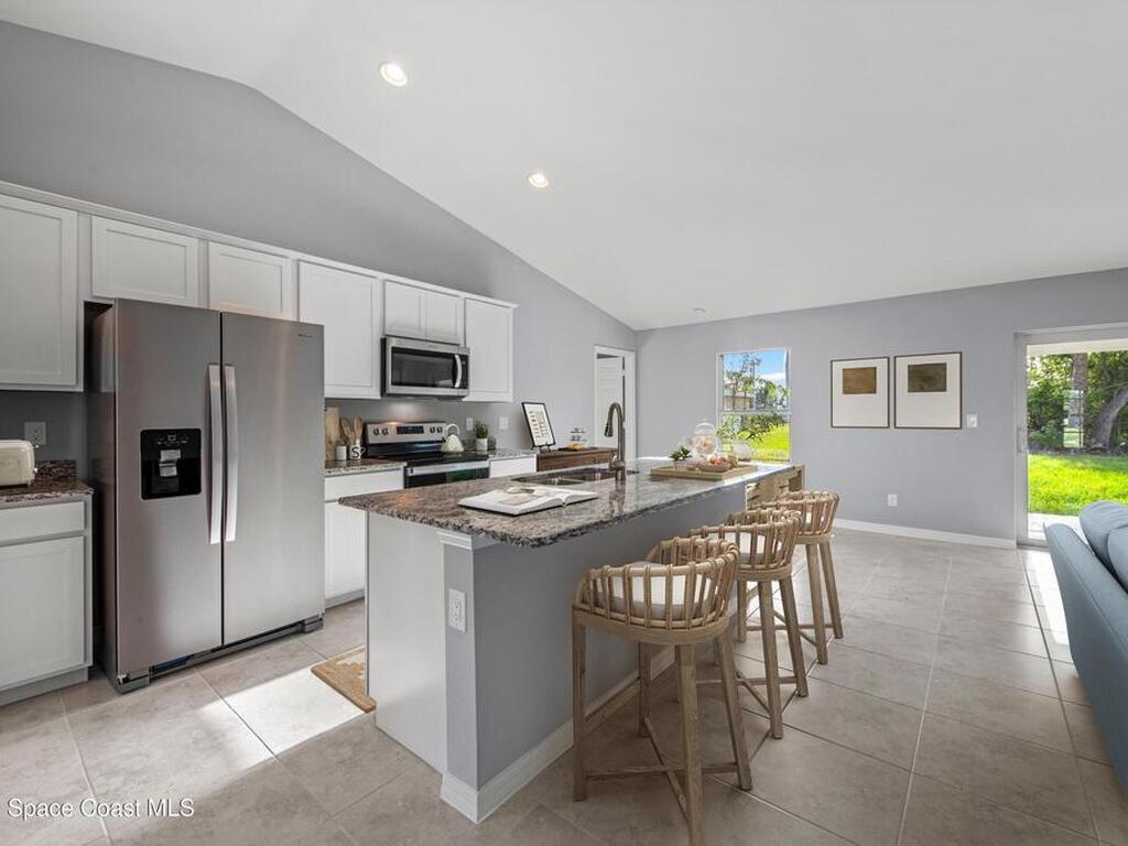 498 Garnet Street, Palm Bay, FL 32908