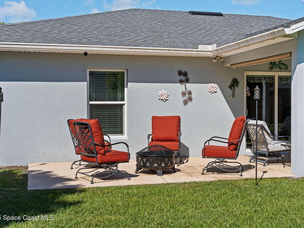 5275 Holden Road, Port Saint John, FL 32927