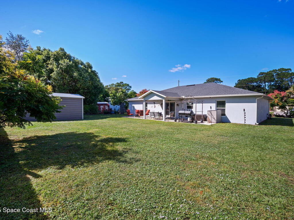 5275 Holden Road, Port Saint John, FL 32927