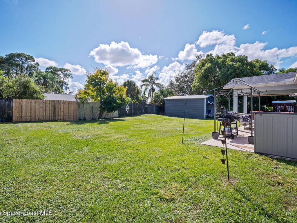 5275 Holden Road, Port Saint John, FL 32927