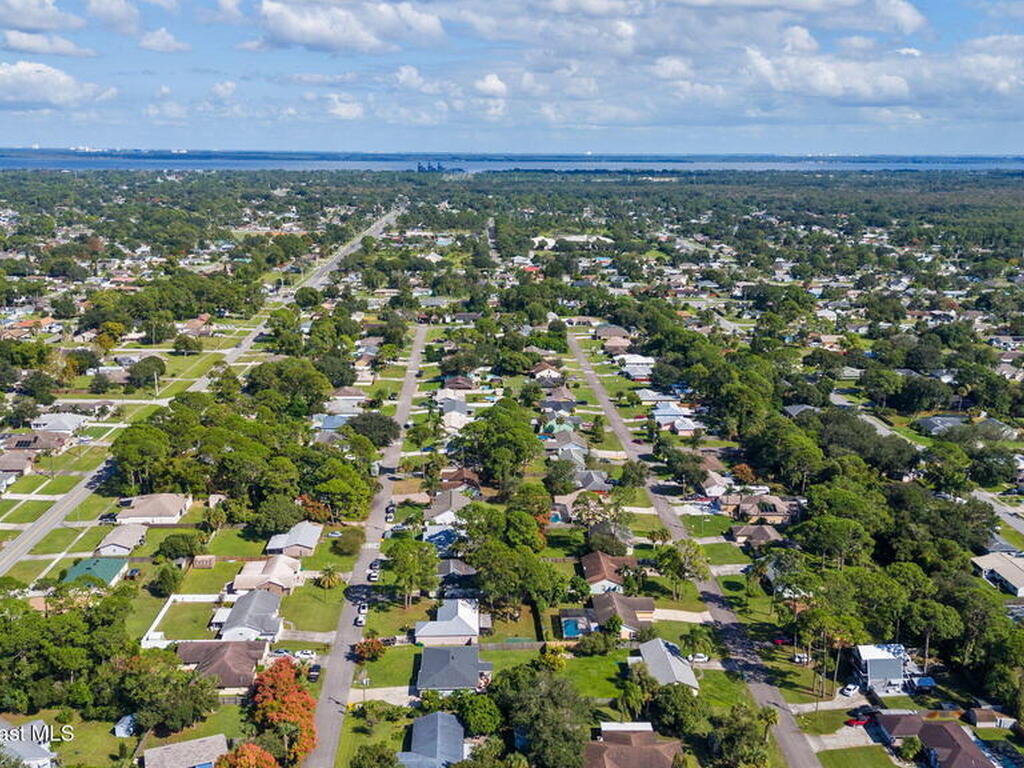 5275 Holden Road, Port Saint John, FL 32927