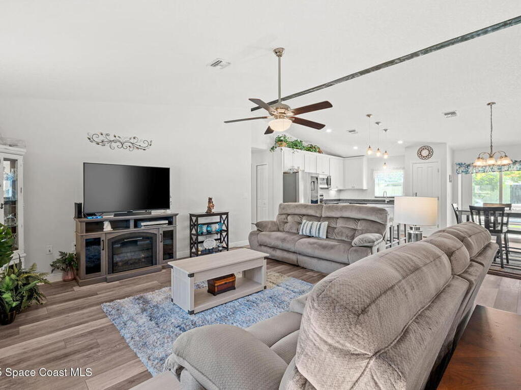 5275 Holden Road, Port Saint John, FL 32927