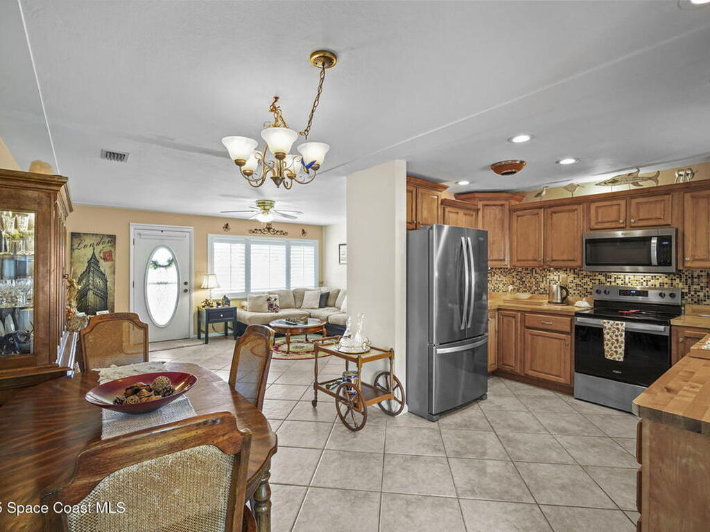 663 Bermuda Road, Cocoa Beach, FL 32931