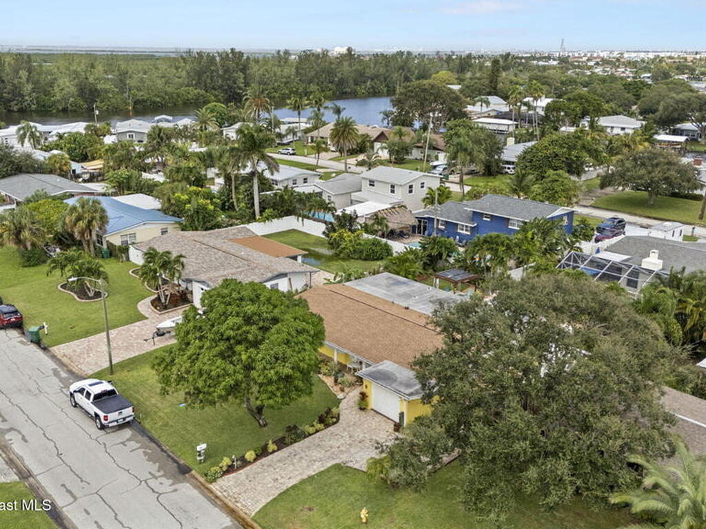 663 Bermuda Road, Cocoa Beach, FL 32931