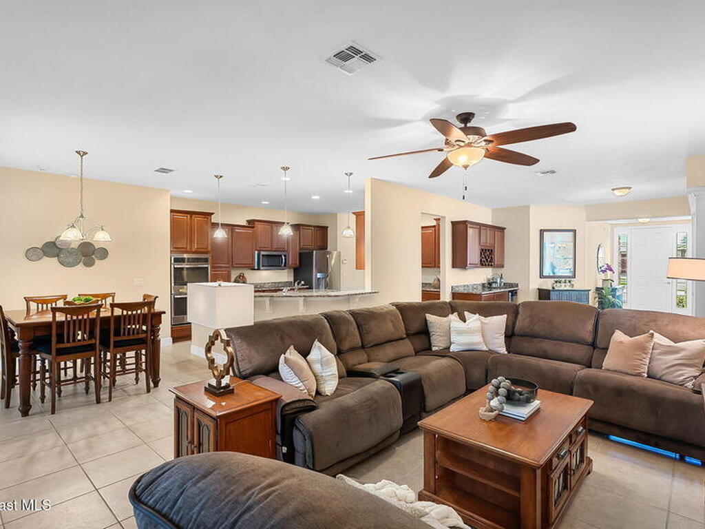 638 L M Davey Lane, Titusville, FL 32780