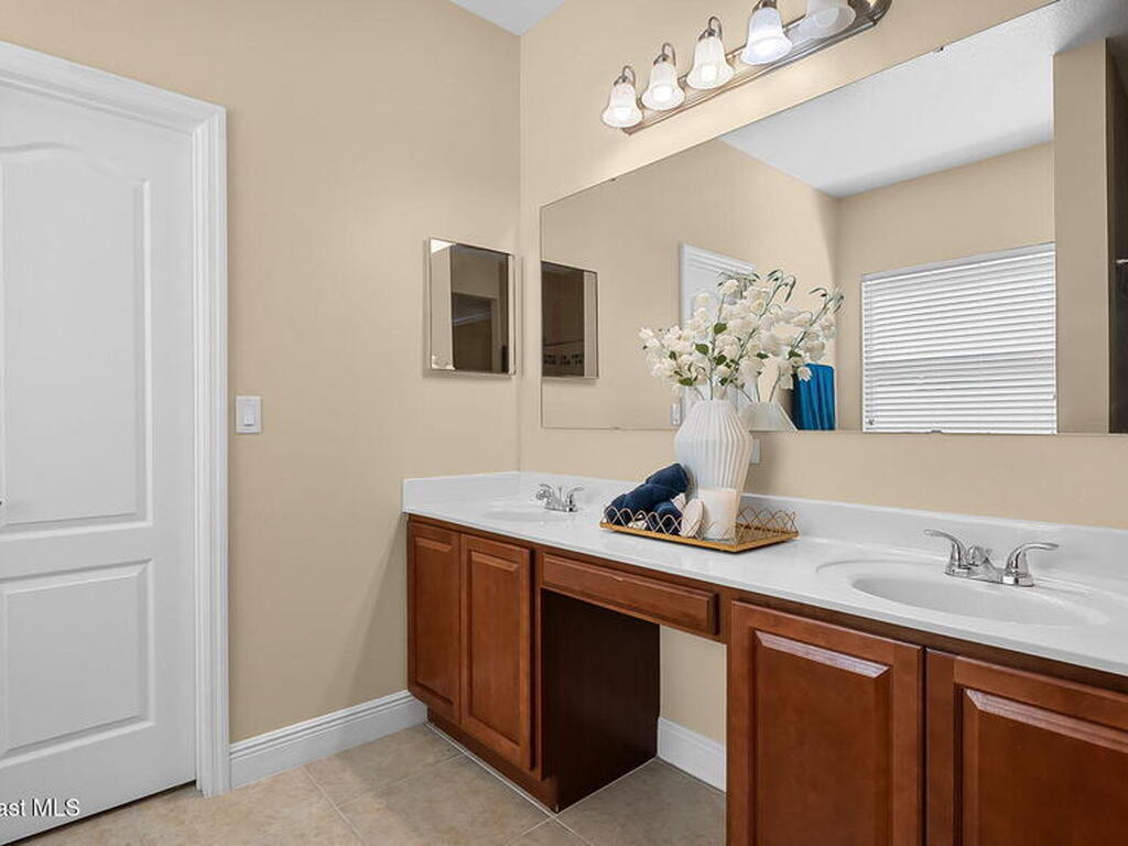 638 L M Davey Lane, Titusville, FL 32780