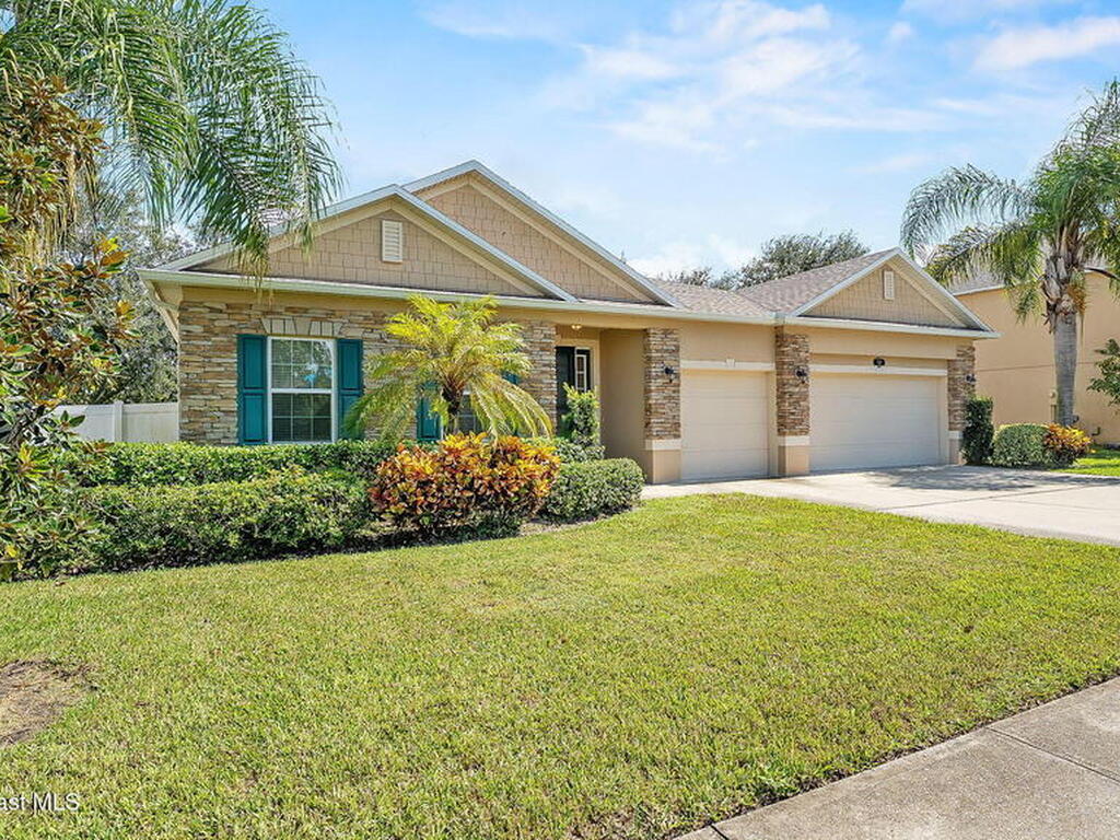 638 L M Davey Lane, Titusville, FL 32780